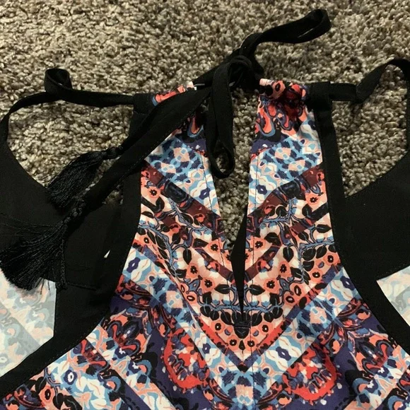 Women’s Athleta tank top - Picture 6 of 7